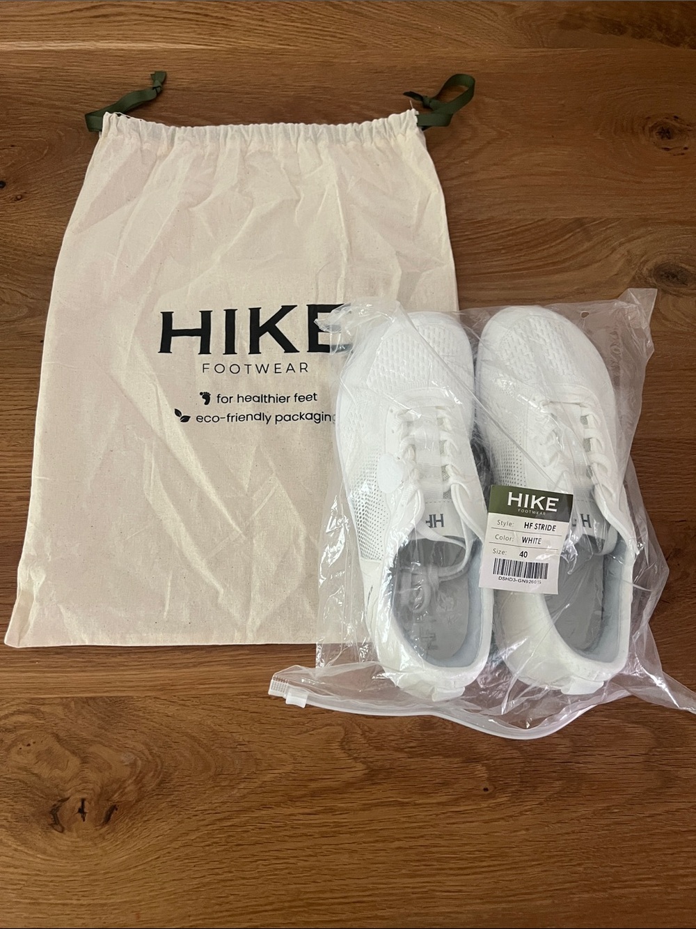 Hike Footwear HF Stride White Barefoot Lace Up Sneakers Women Size 9 EU 40 NWT